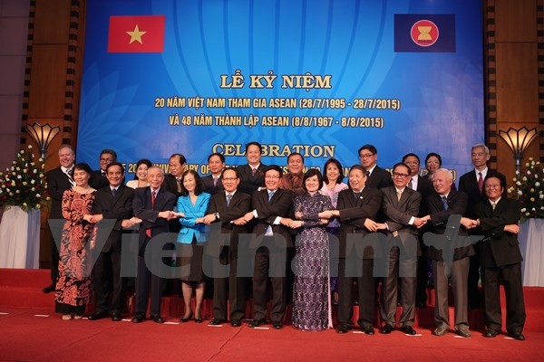 ASEAN - Điểm sáng về hợp tác hữu nghị, đoàn kết và tin cậy - ảnh 1